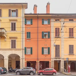 Apartment Santo Stefano - Bolognarooms, Bologna